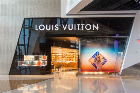 louis vuitton metaverse event.